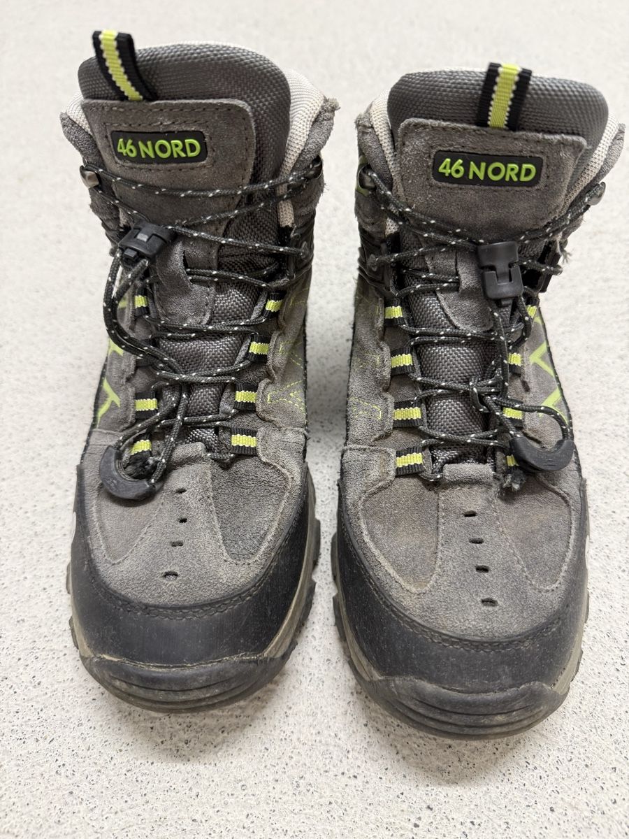 46 Nord Herrenschuhe: Wanderschuhe 46 Nord Grösse 38 – Gebraucht aus Wagen von barch80