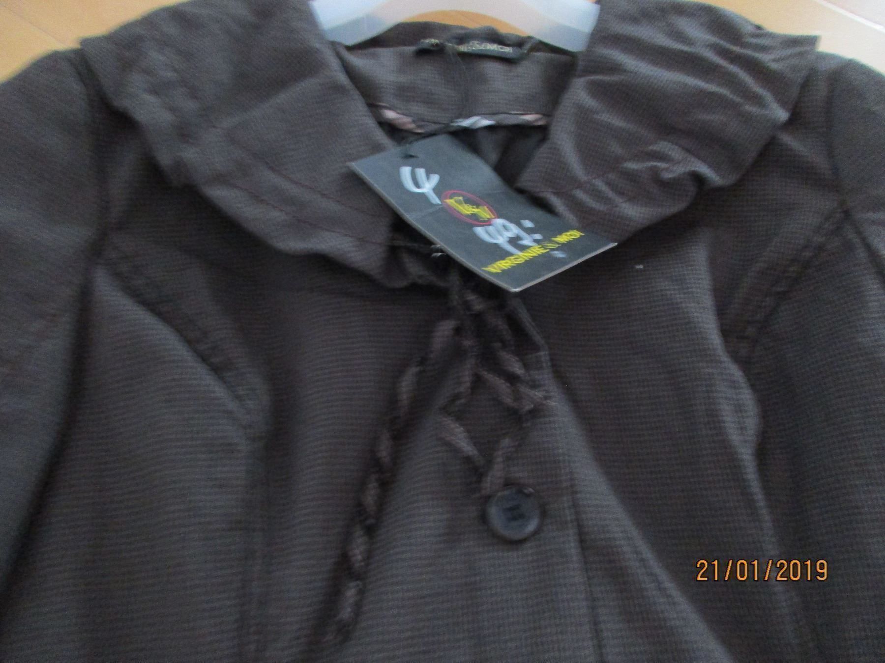 Cappotti: Virginie&Moi Halbjacke M wunderschön – Nuovo (secondo la descrizione) da Ottenbach venduto da Claurin 1