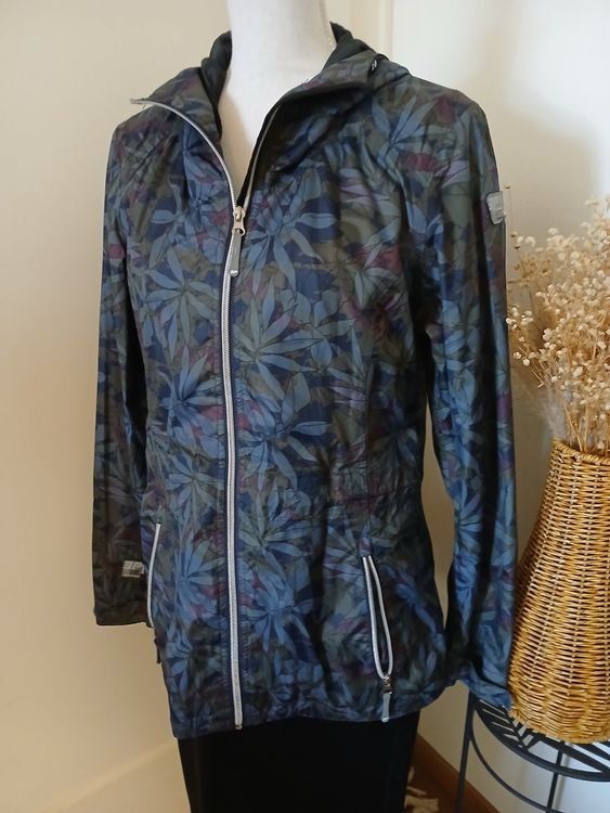 Giacche: Windjacke (Finnland), Gr.40 – Nuovo (secondo la descrizione) da Luzern venduto da Tavolna