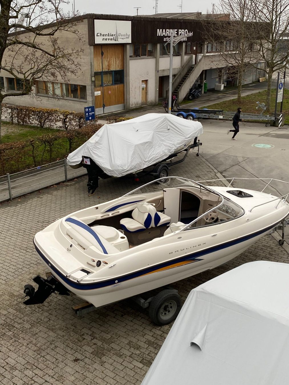 Bayliner Boote: Bayliner Capri 2152 – Gebraucht aus Lausanne von zoubir.admane 3