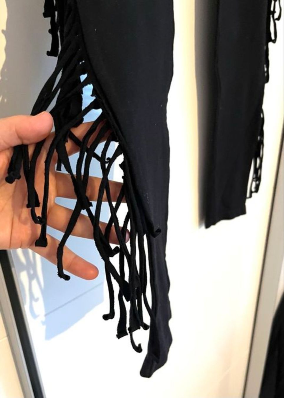 Leggings: NEU schwarze leggins mit fransen – Nuovo (secondo la descrizione) da Viganello venduto da sta_b86s 2