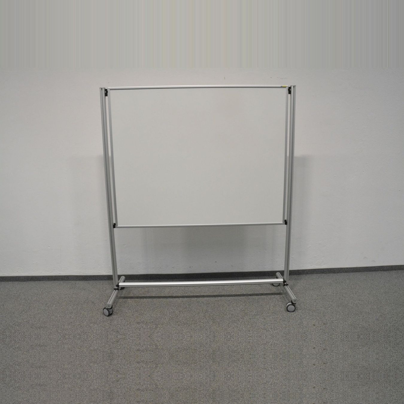 Scaffali: O+C System Tafelständer fahrbar Whiteboard – Usato da Schönenwerd venduto da mcofficeshop