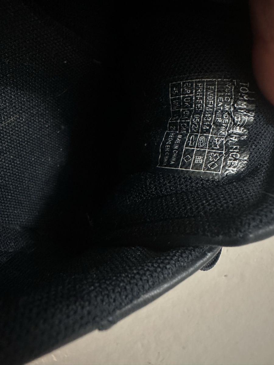 Tommy Hilfiger Scarpe da uomo: Tommy Hilfiger Sneaker dunkelblau Leder Grösse 45 – Usato da Reinach BL venduto da Alles_muss_weg00 5