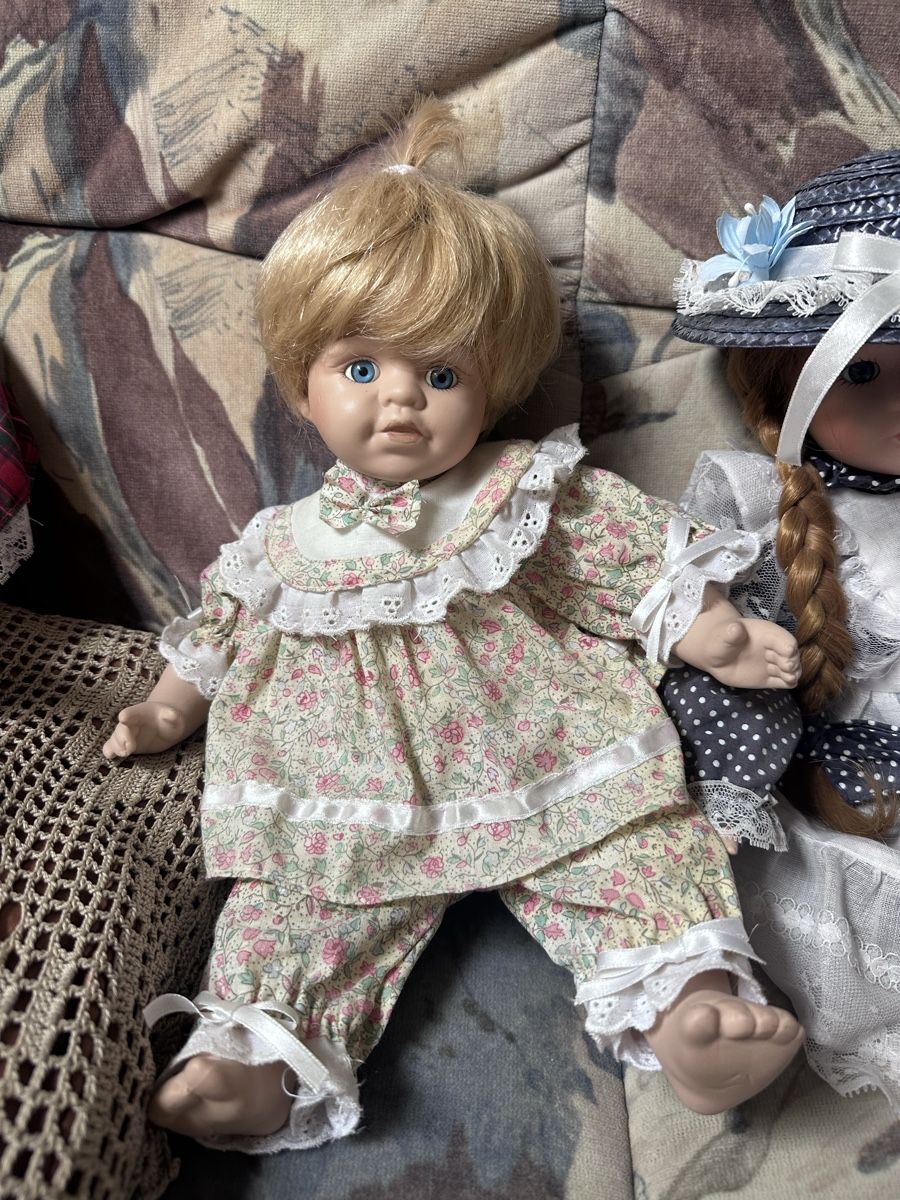 Bambole: Puppen Sammlung – Usato da Walperswil venduto da Pferdefrau 4