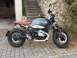 BMW R nineT Scrambler ABS - Akrapovic