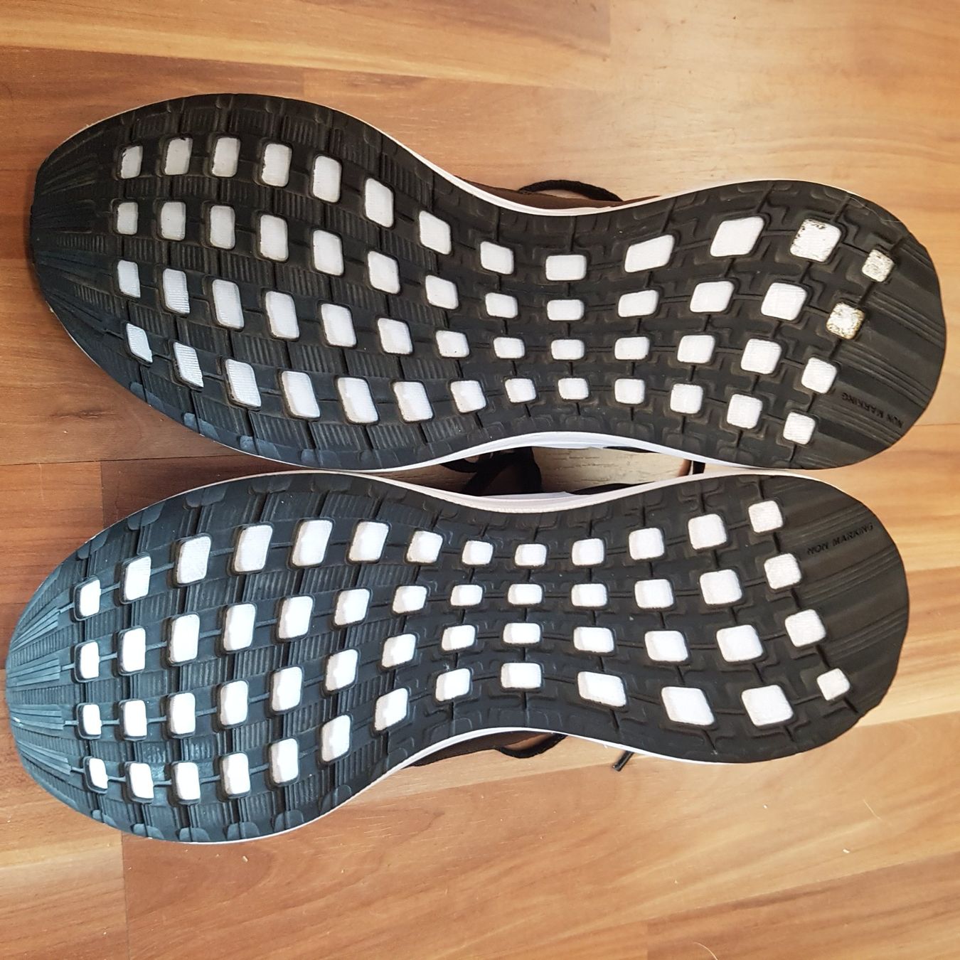 Adidas Scarpe da uomo: Adidas Schuh cloudfoam gr 37 1/3 k31 – Usato da Schwarzenburg venduto da Flamingo07 2