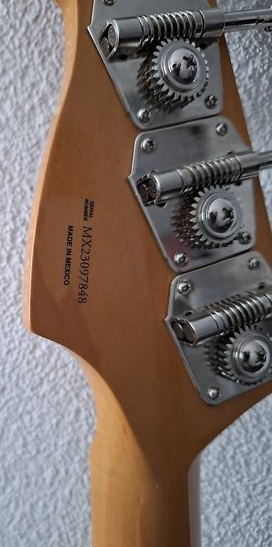 Fender Strumenti musicali: Fender Vintera II '50s Precision Bass – Usato da Schötz venduto da PiSu 4