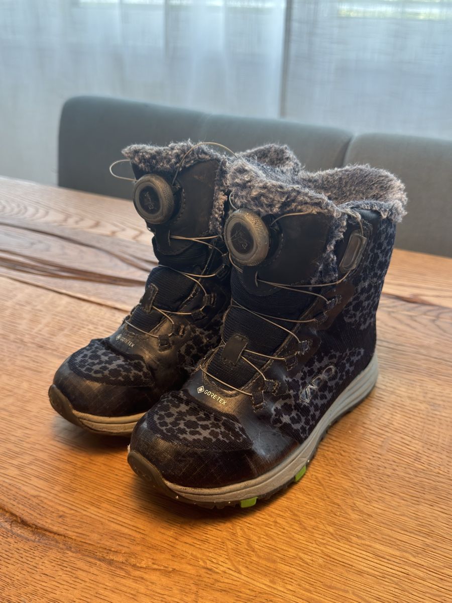 Scarpe per ragazze: Vado Winterstiefel Goretex Gr. 29 – Usato da Urtenen-Schönbühl venduto da Stephchen 1