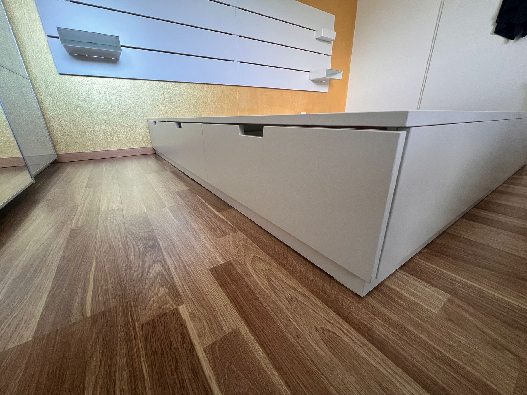 Letti: NORDLI Bettgestell weiss IKEA – Usato da Pfäffikon ZH venduto da Batgirl78 4