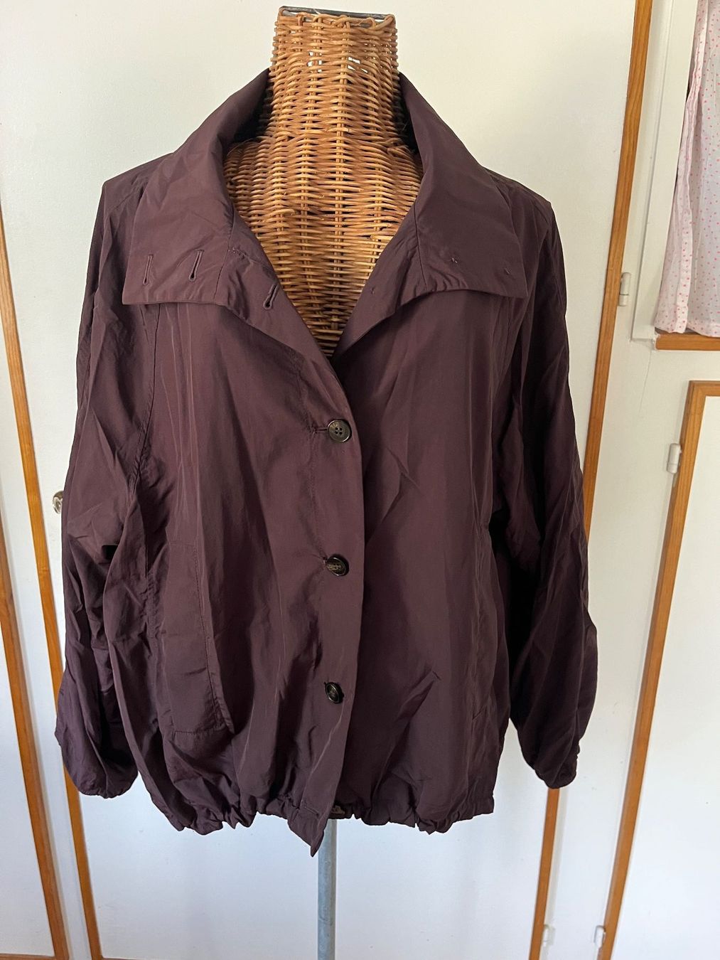 H&M Jacken: H&M leichte Jacke Gr.M – Gebraucht aus Utzenstorf von Ismaele 4
