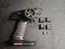 Sanwa MT-44 mit 5 Empfängern und Senderakku