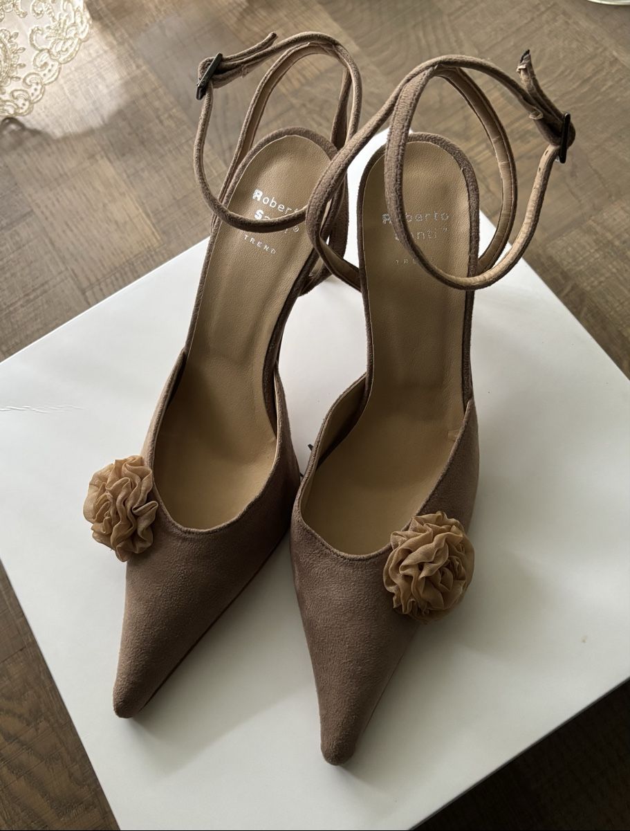 Chaussures femmes: Schuhen – Neuf (Voir description) à Wichtrach par oem_7glc