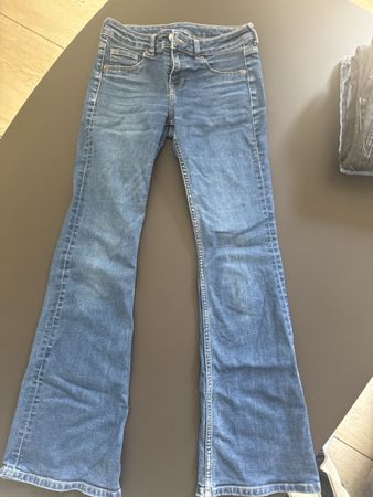 Jeans DIVIDED Bootcut Damen blau Grösse 36 guter Zustand