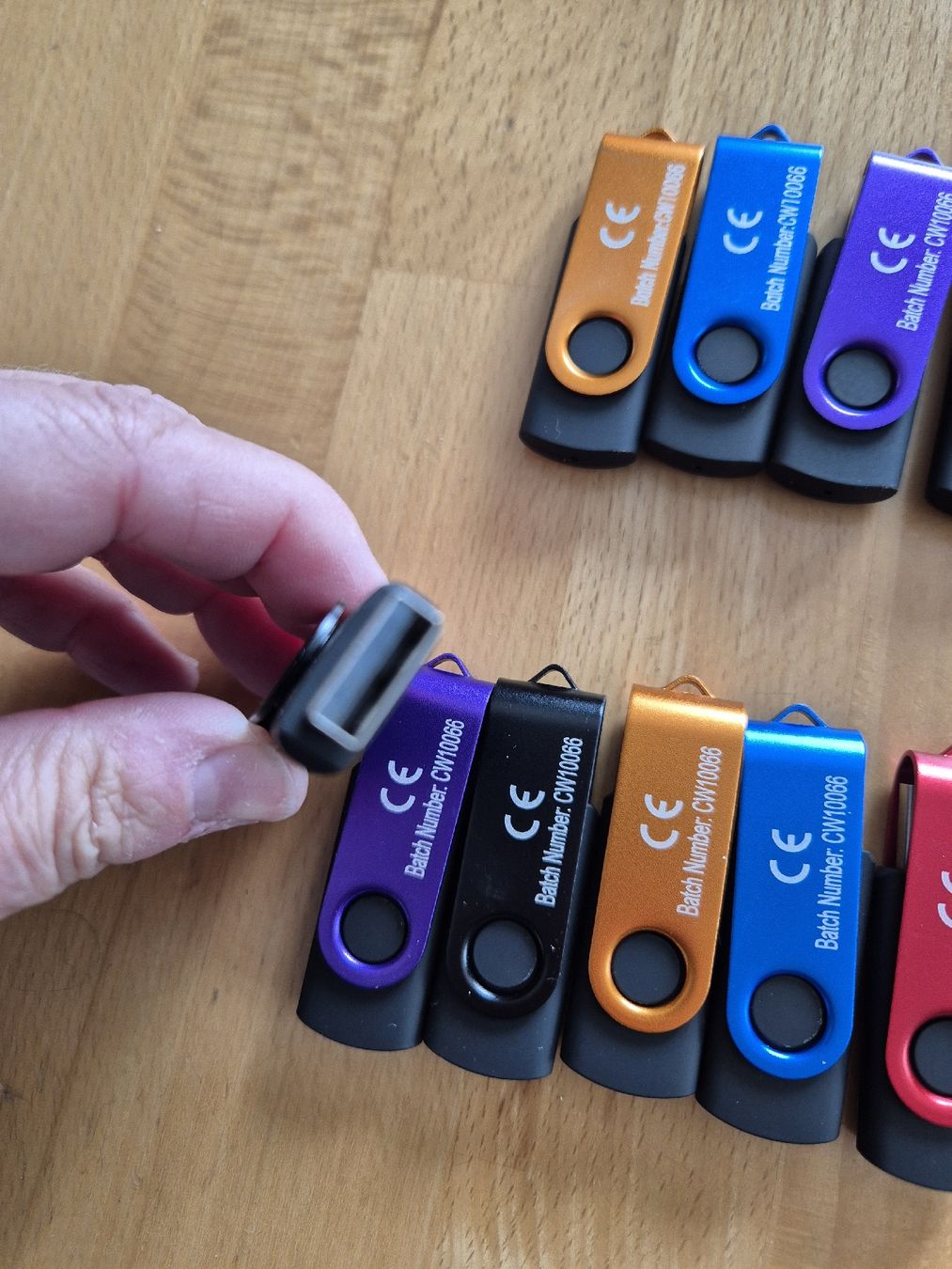 Chiavette USB: 10 USB Stick, 5x 1FB, 5x 2GB, neu – Nuovo (secondo la descrizione) da Vilters venduto da Fleiflomi 1