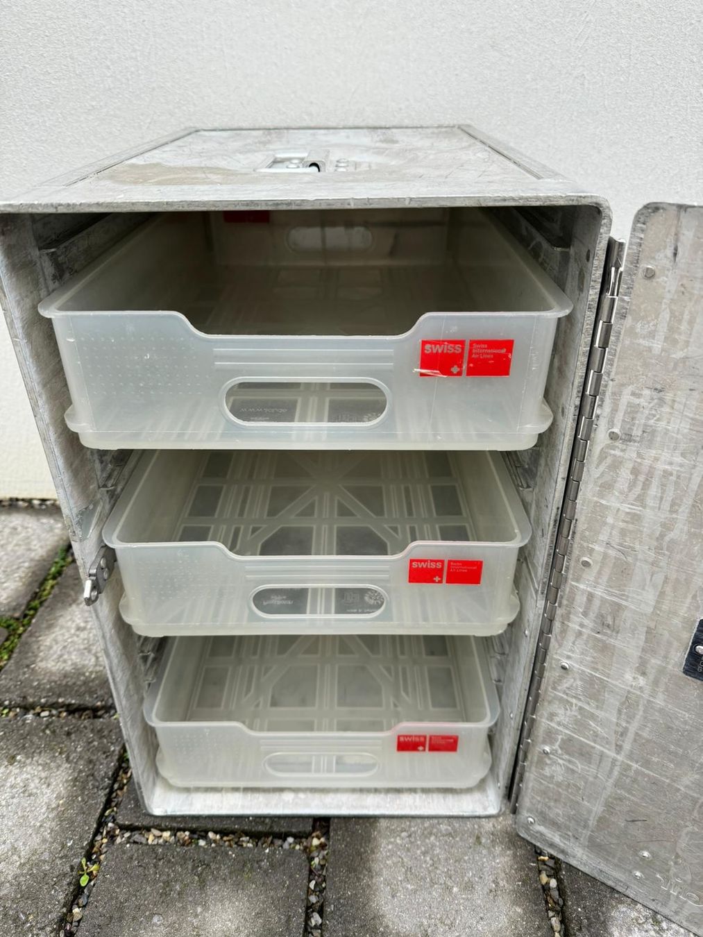 Contenitori edile: Crossair - Airline Galley Container – Usato da Ostermundigen venduto da airline-trolley 4