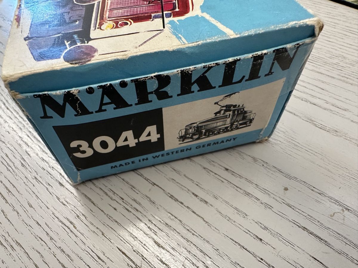 Märklin Modelleisenbahnen: Märklin 3044 EA 800 – Gebraucht aus Lupsingen von New-Haven 8