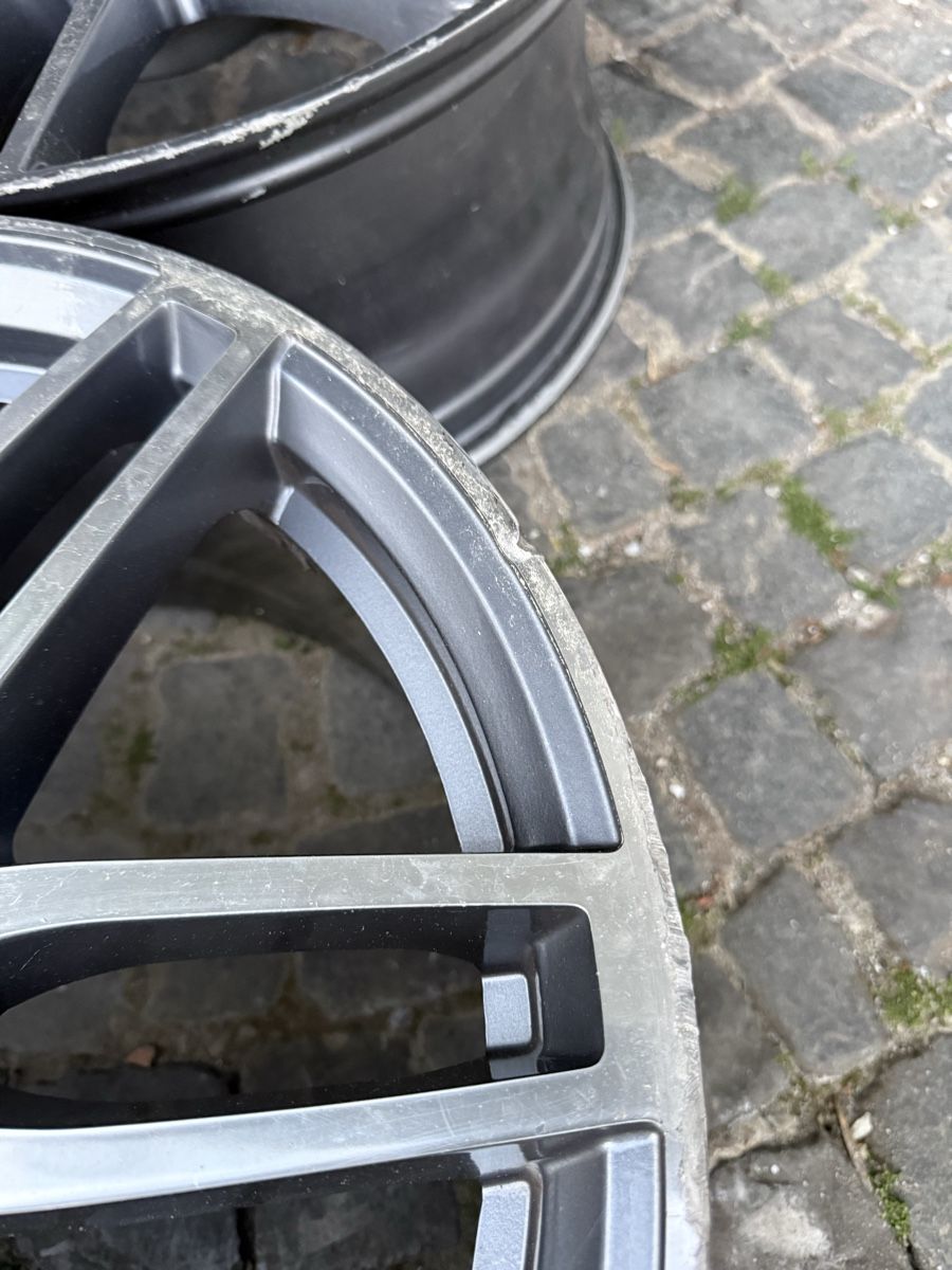 Audi Cerchioni: Audi Replika Alufelgen 9X20 ET 40 – Usato da Bühler venduto da izz_8cqj 5