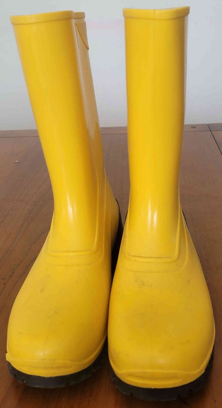 Engelbert Strauss Scarpe per ragazzi: Gelbe  Engelbert Strauss -Gummistiefel, Größe 33 – Usato da Bözberg venduto da Dave17