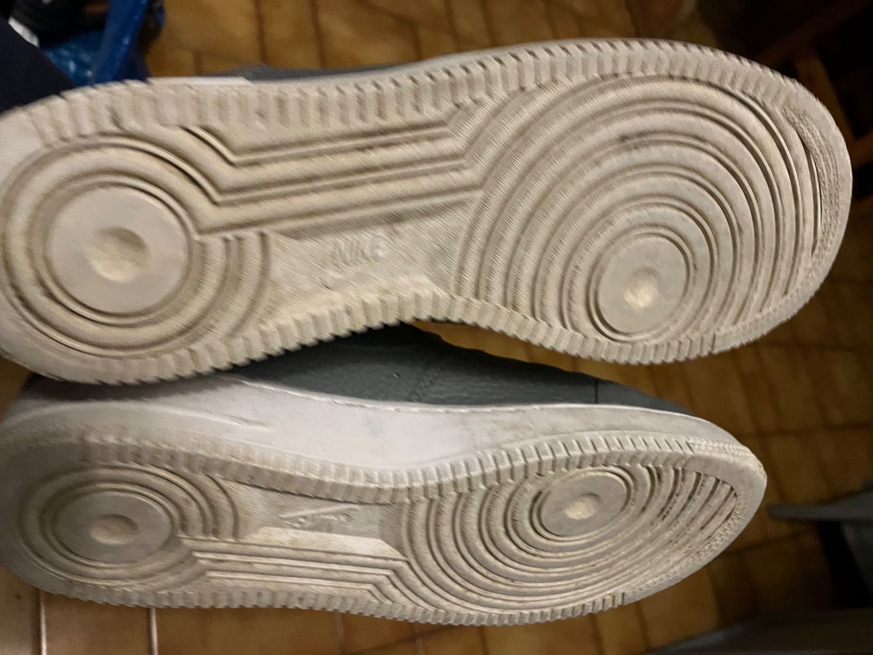 Scarpe da uomo: Basket Air Force grise taille 44 kilyan – Usato da Veyrier venduto da kimedovapa 2