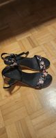 Sommerliche Keilabsatz Sandalen in Grösse 38