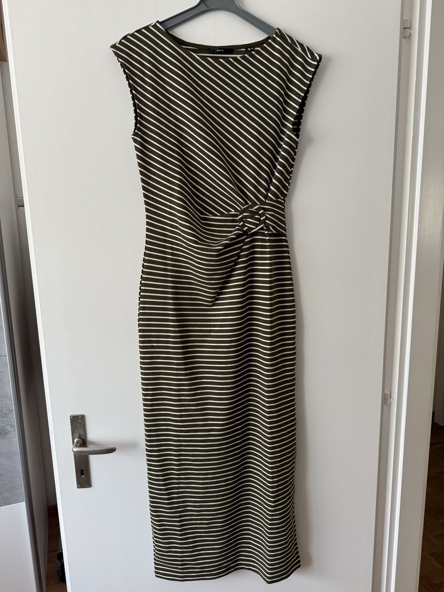 Vestiti: Kleid – Usato da visp venduto da Kmemo1