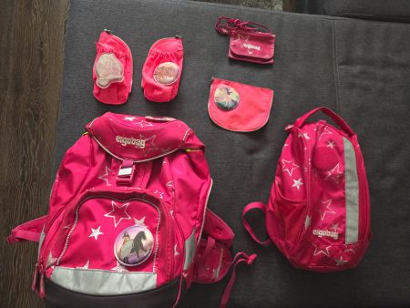 ergobag pack SternzauBär Schulrucksack-Set (3-teilig) | Pink