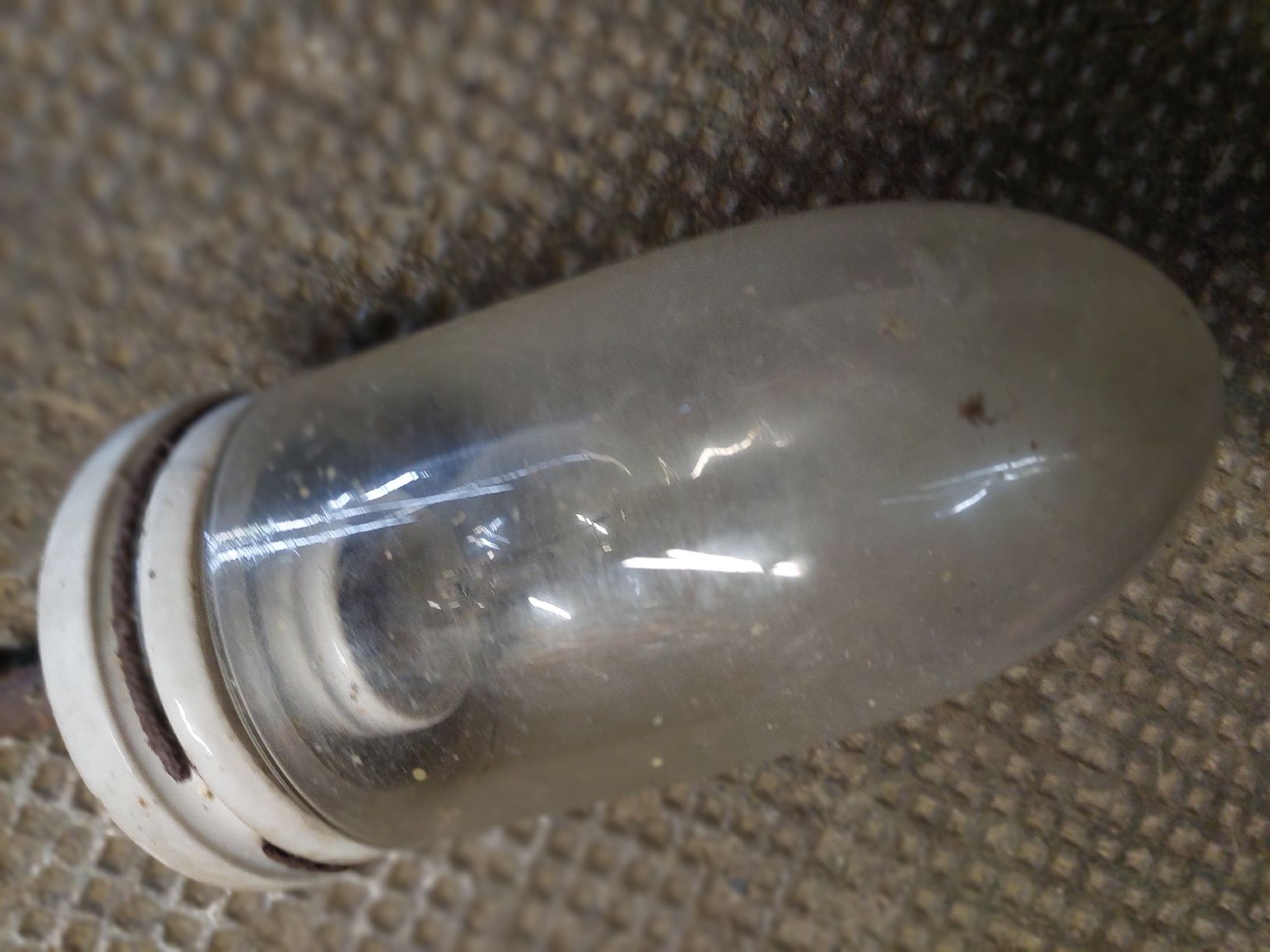 Lampen: Lampe – Gebraucht aus Andwil SG von ste_8xt7