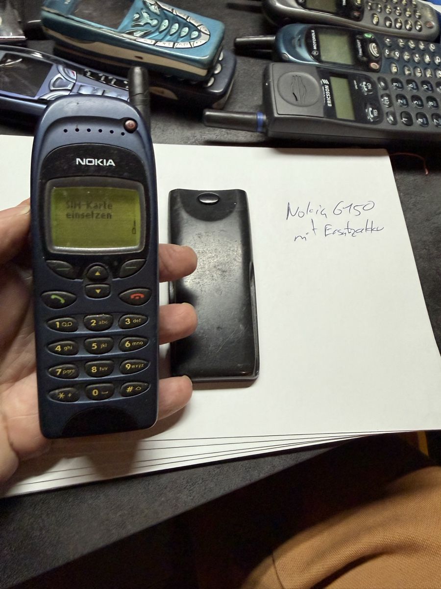 Nokia Telefoni cellulari / Smartphones: Nokia 6150 mit Ersatzakku – Usato da Wettingen venduto da NickInc