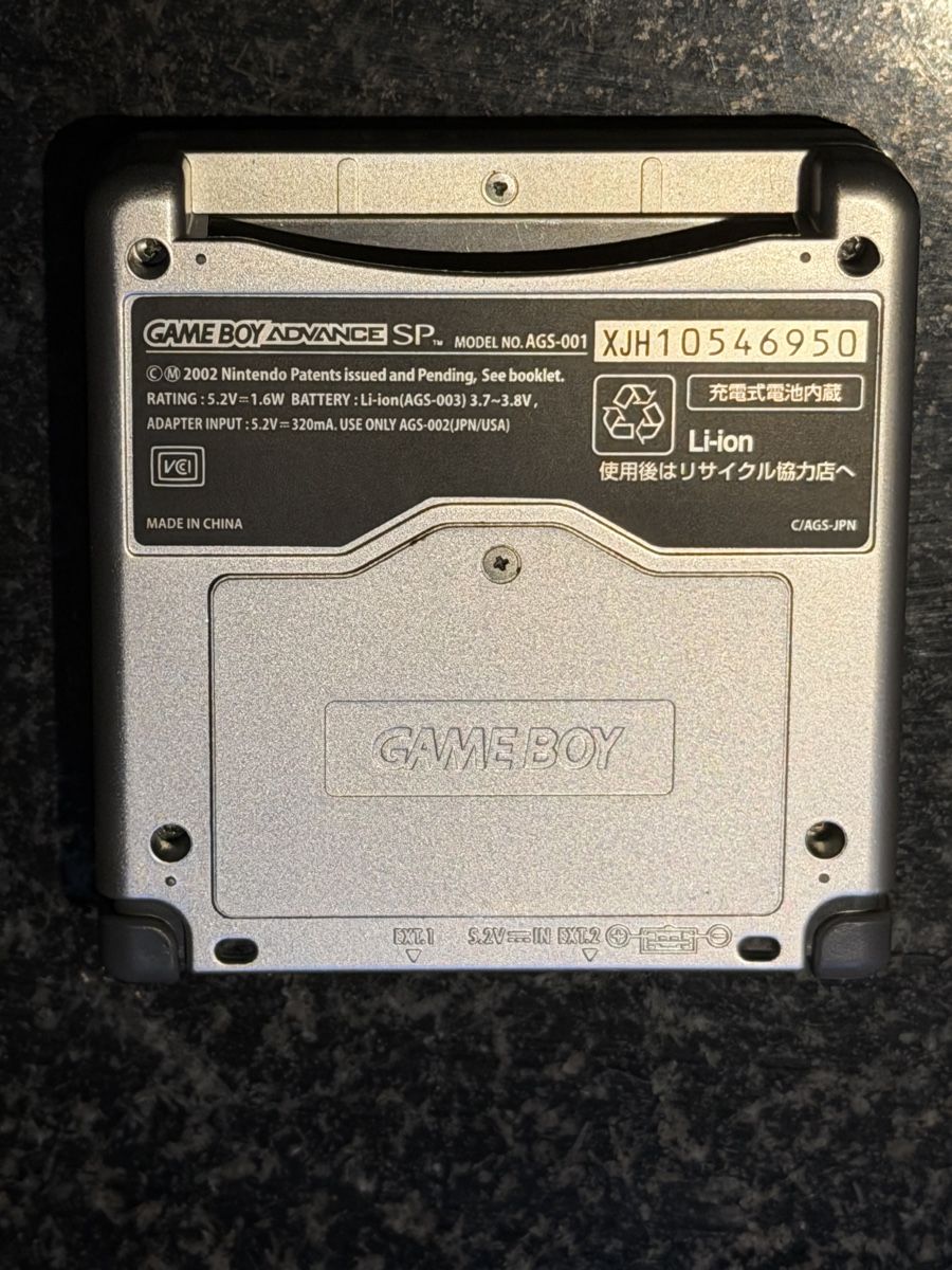 Nintendo Consoles: Gameboy Advance SP Silver USB-C – D'occasion à Lausanne par Planet_Faisceaux 6
