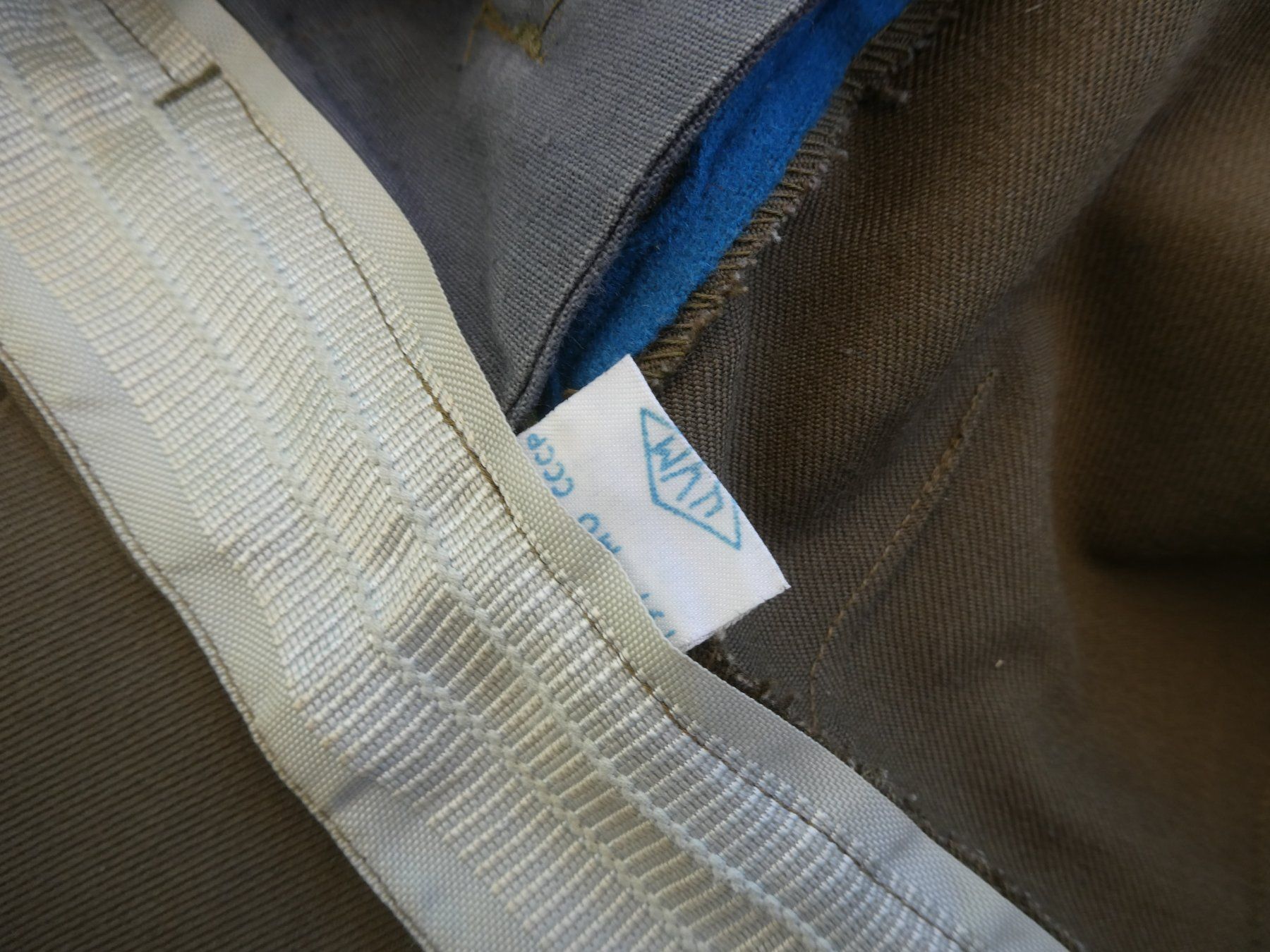 Uniformen: Sowjetunion, Paradeuniform Kapitan Luftwaffe komplett – Gebraucht aus Hinterforst von Rohusri 7