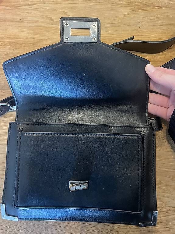 Taschen für Damen: The Kooples Tasche – Gebraucht aus Zürich von JuliaP1998 1