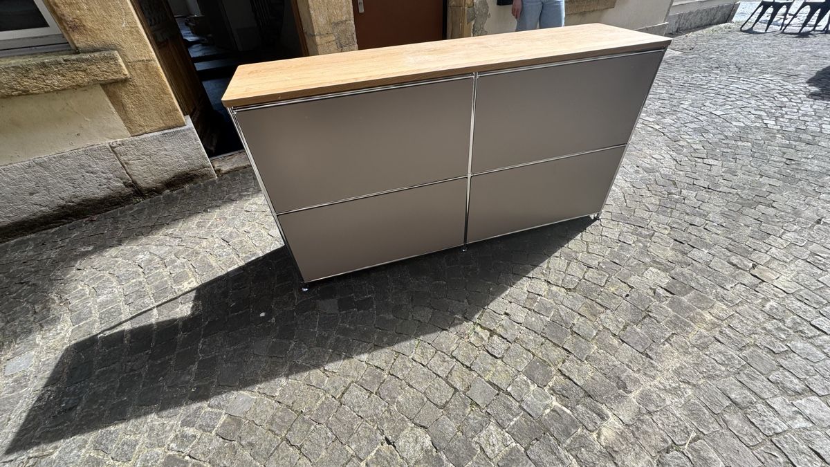 Kommoden: Sideboard mit 4 Schubladen, Interio – Gebraucht aus Biel/Bienne von f-baumgartner 2