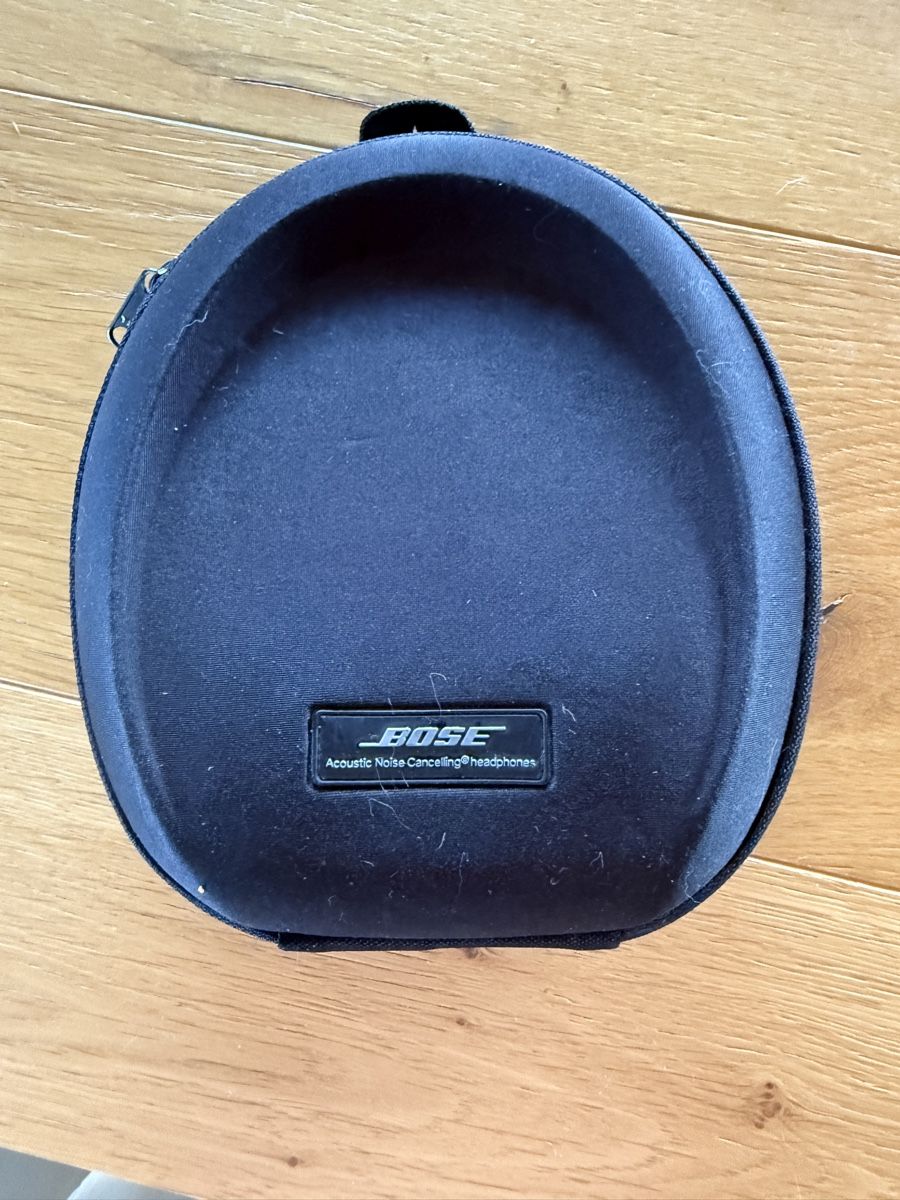 Bose Cuffie: Bose QuietComfort 15 Noise Cancelling mit USB-C Adapter – Usato da Rain venduto da Roller 1