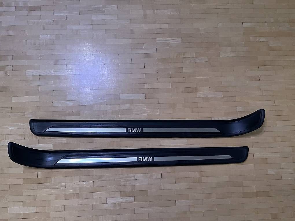 Tutti pezzi di ricambio auto: original Einstiegsleisten BMW E92 335i – Usato da Scherzingen venduto da polini42