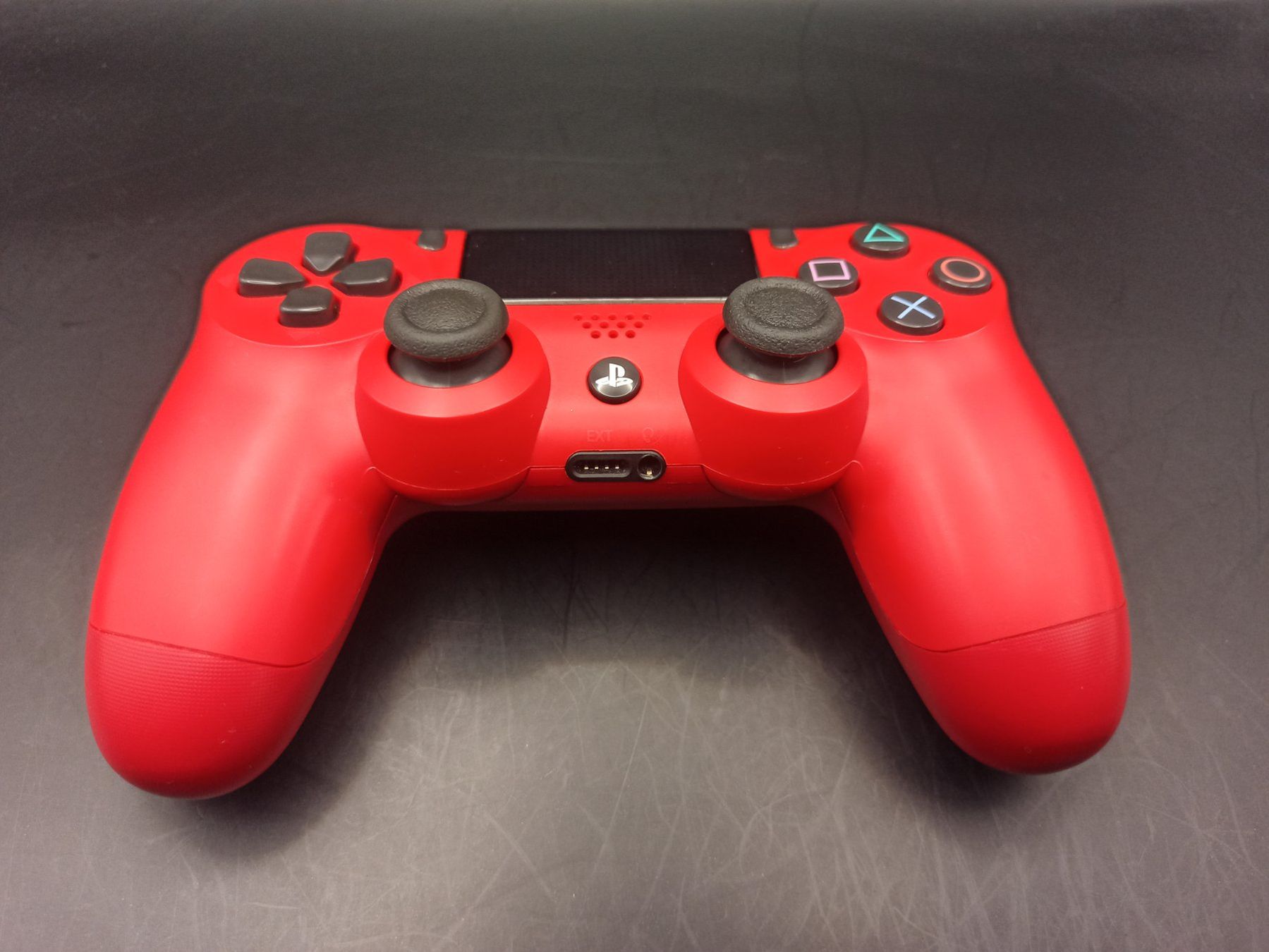 Controller: Original Controller Sony PS4 Wireless DualShock 4 V2 rot – Usato da Oberweningen venduto da mar_87mx 1