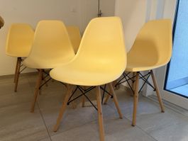6 Stühle Design gelb mit Holzbeinen