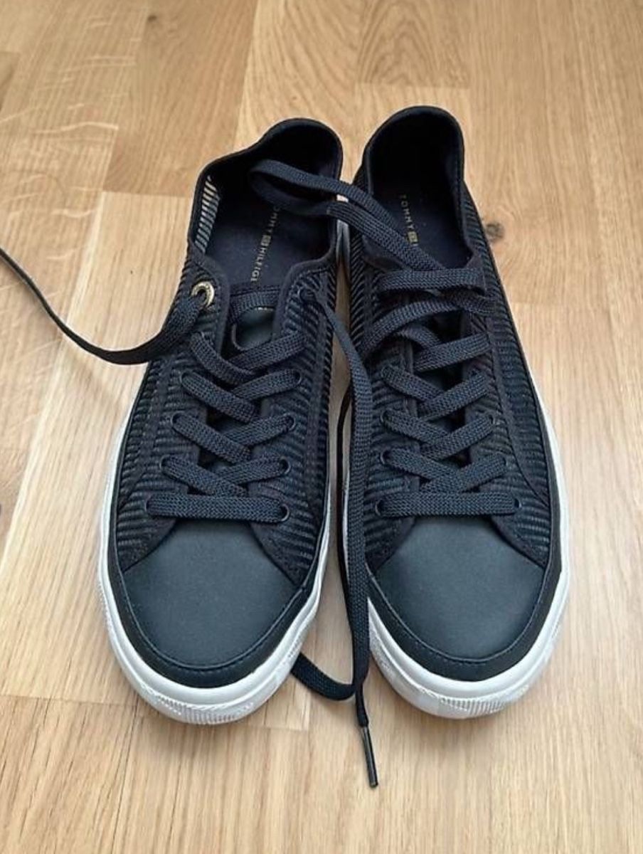 Tommy Hilfiger Chaussures femmes: Tommy Hilfiger Sneaker – Neuf (Voir description) à Reinach BL par Decee15
