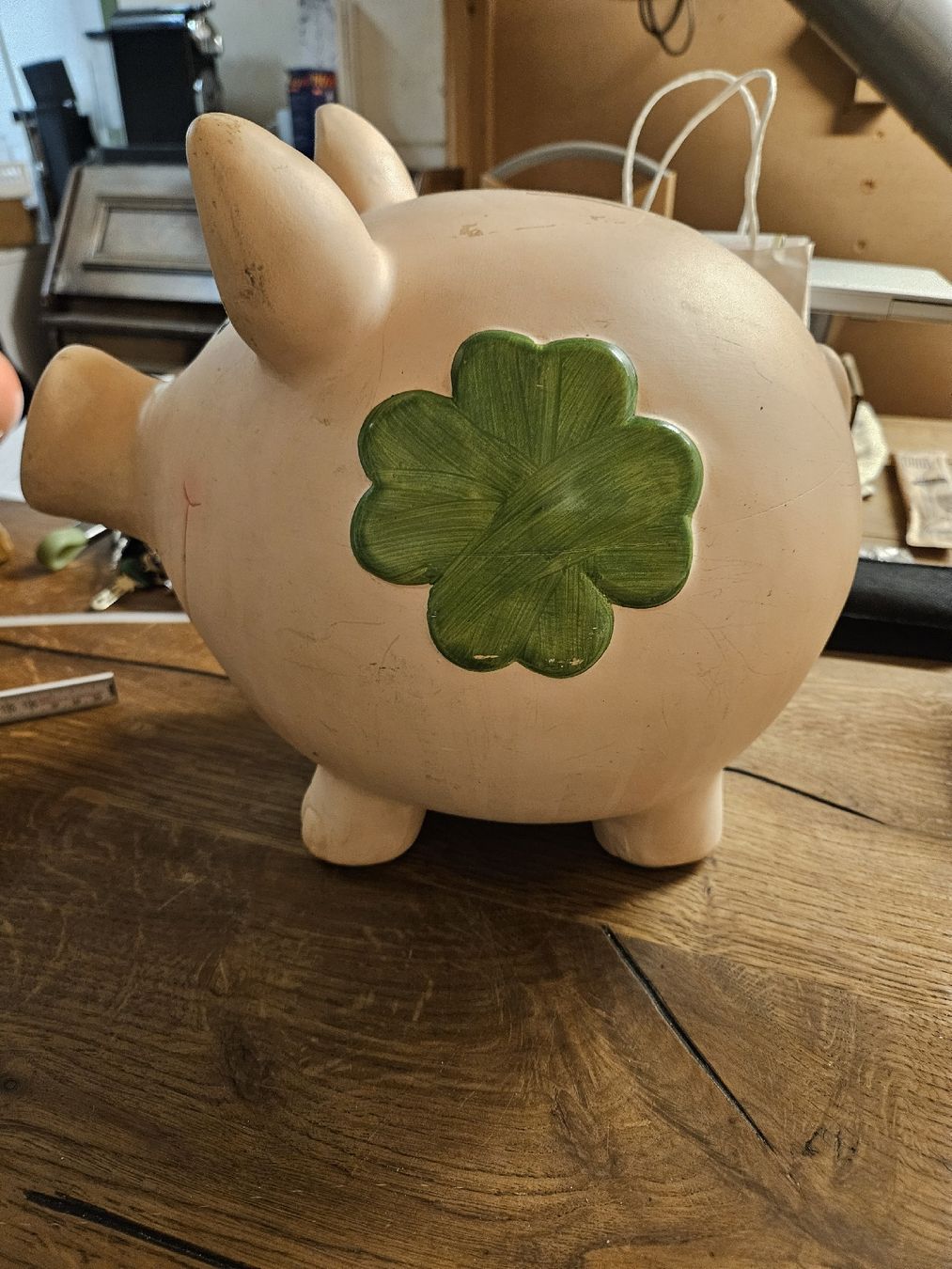 Spardosen: Grosses Glücks-Sparschwein mit Kleeblatt und Marienkäfer (D) – Gebraucht aus Rorschach von TimelessTrading 1