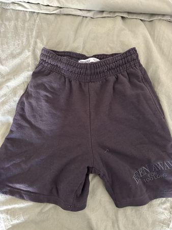 Trainer Shorts von Bershka