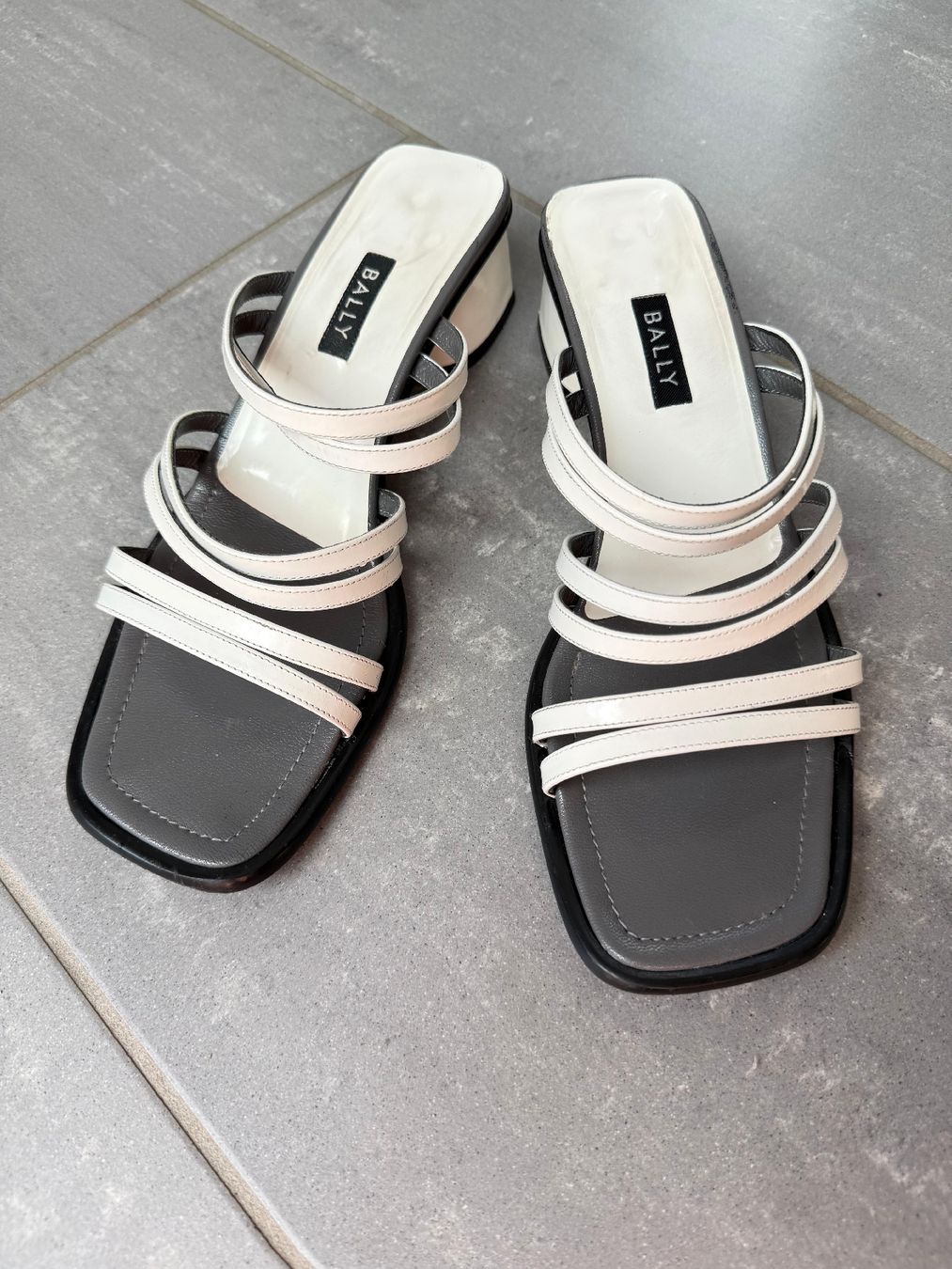 Bally Chaussures femmes: Bally Mules Sandalen Gr.38 – D'occasion à Winterthur par tim_cl8x 1