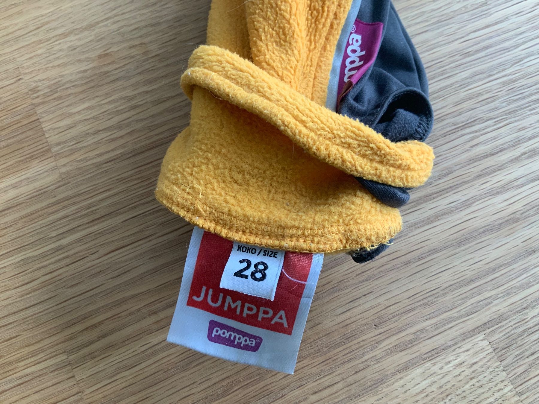 Vêtements: Hunde Mantel /Pullover Pomppa Jumppa – D'occasion à Ueberstorf par Joojoo 1