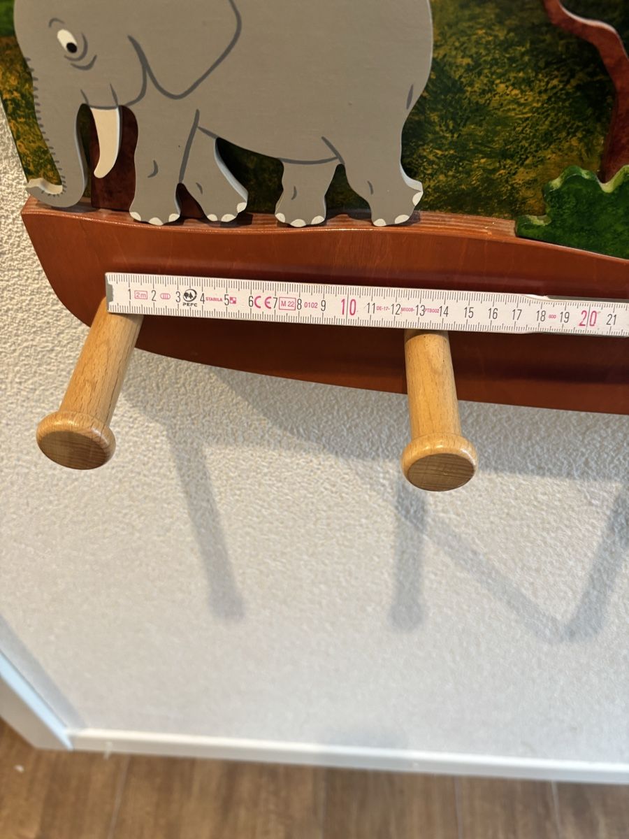 Garderobe: Kindergarderobe mit Elefantenmotiv – Gebraucht aus Zullwil von Lu_Ru_23 3