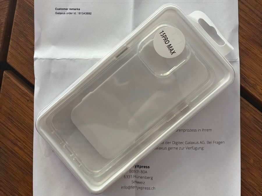 Cover & Protezioni schermo: Coque rigide transparente pour iPhone 15 Pro Max neuve – Nuovo e nell'imballaggio originale da Orbe venduto da Jbdc_35564