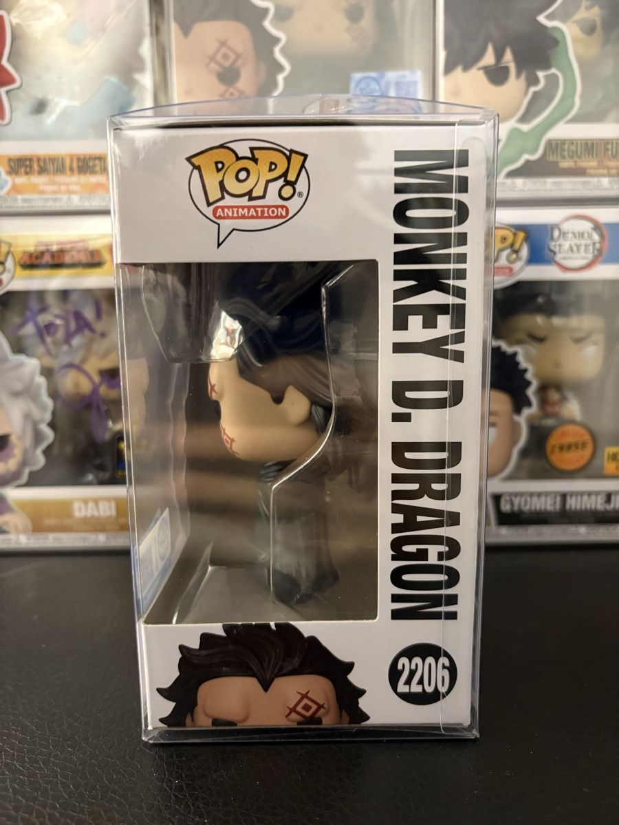 Funko Statuette: Funko Pop ! Monkey D. Dragon One Piece – Nuovo e nell'imballaggio originale da Alpnach Dorf venduto da Walsche 3