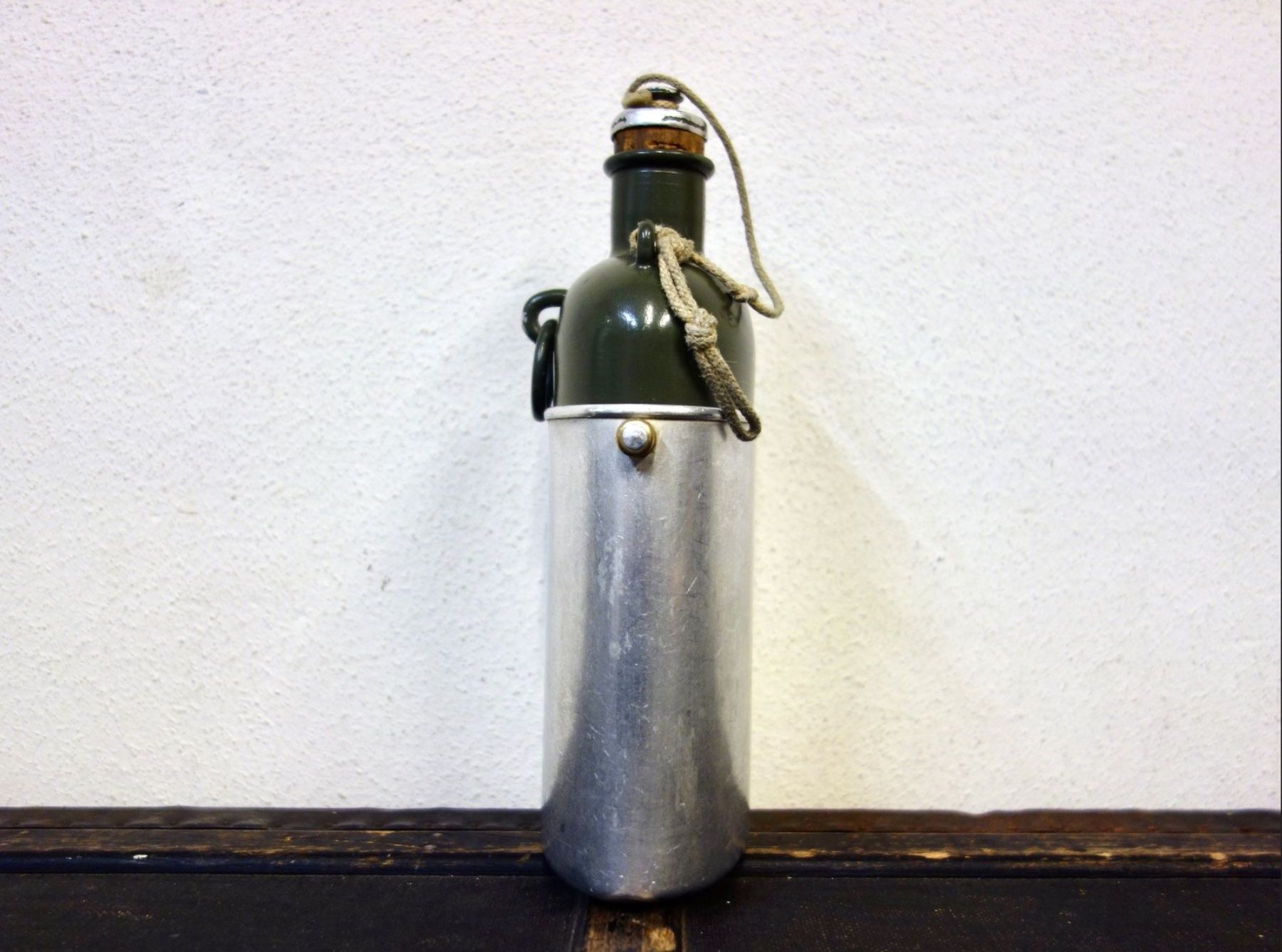 Schweizer Armee Attrezzatura & Pezzi di ricambio: Feldflasche mit Becher Schweizer Armee 1944 – Usato da Kerzers venduto da djstarsky73 3