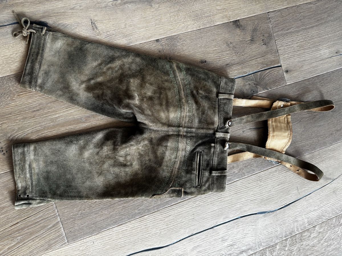Pantaloni: Lederhosen Gr 122 – Usato da Richterswil venduto da Itallag 1