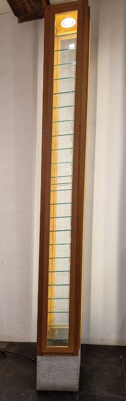Vetrine: Vitrine einzelanfertigung Holz und Glas – Usato da Zuchwil venduto da Mathiueti