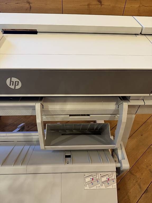 Hewlett Packard Stampanti: Plotter HP Designjet T950 36" – Usato da thun venduto da Impuls1 2