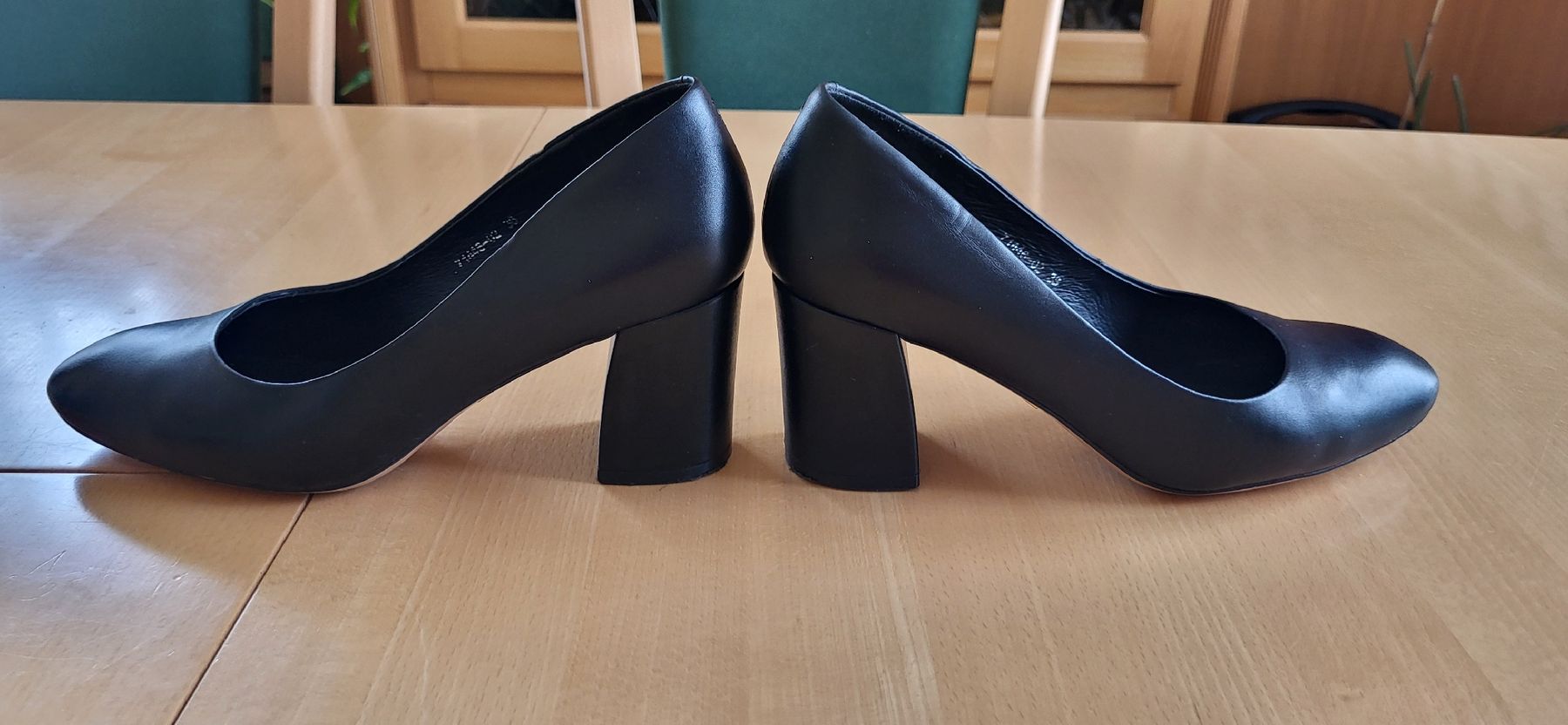 Scarpe da donna: Gino Rossi Lederschuhe Gr. 38 – Nuovo (secondo la descrizione) da Dürrenäsch venduto da DanaW01 1