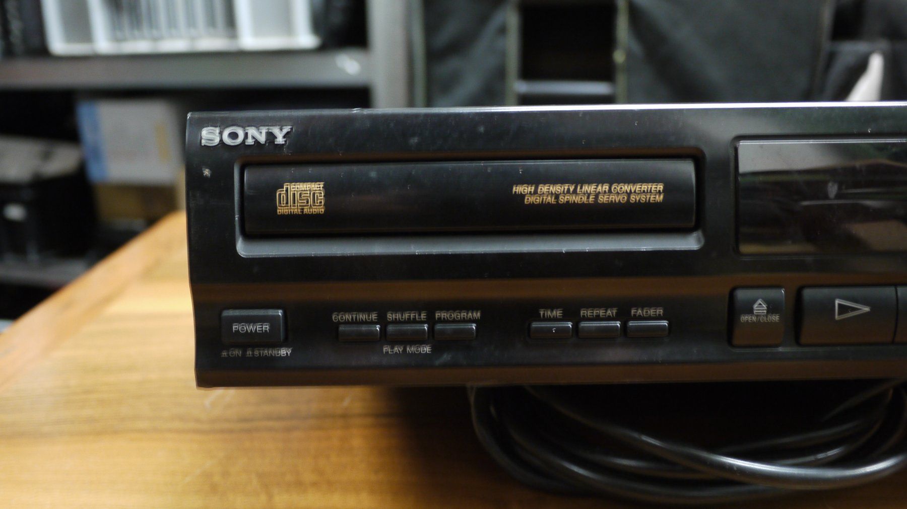 CD: SONY CDP-M309 CD Player – Usato da Kaiserstuhl AG venduto da GTM-Kaiserstuhl 4